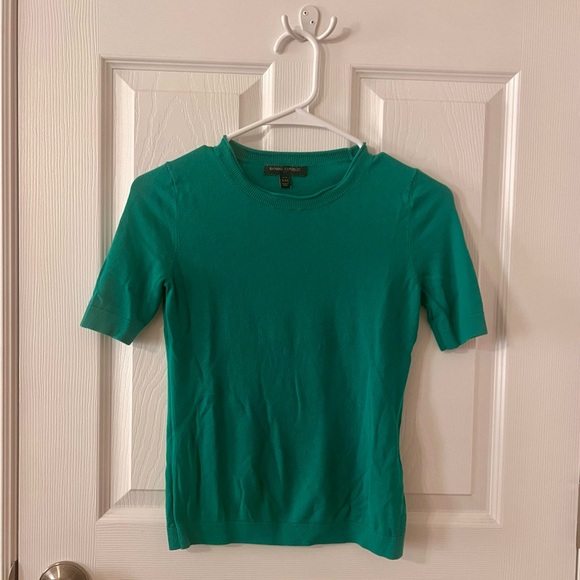Banana Republic Factory Tops - XXS Petite Banana Republic Kelly Green Short Sleeve Shirt